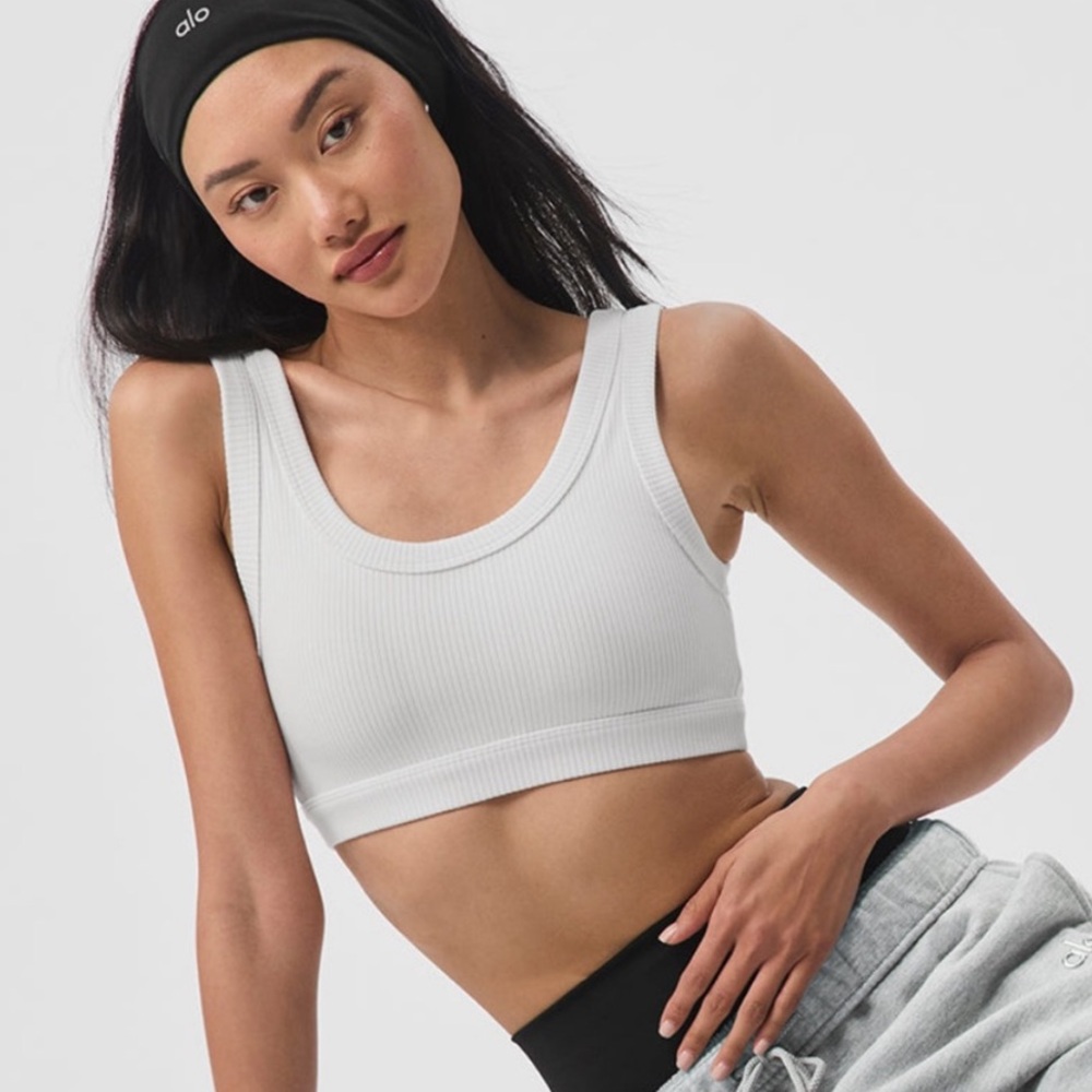 ALO Yoga Cream Ribbed Sports Bra